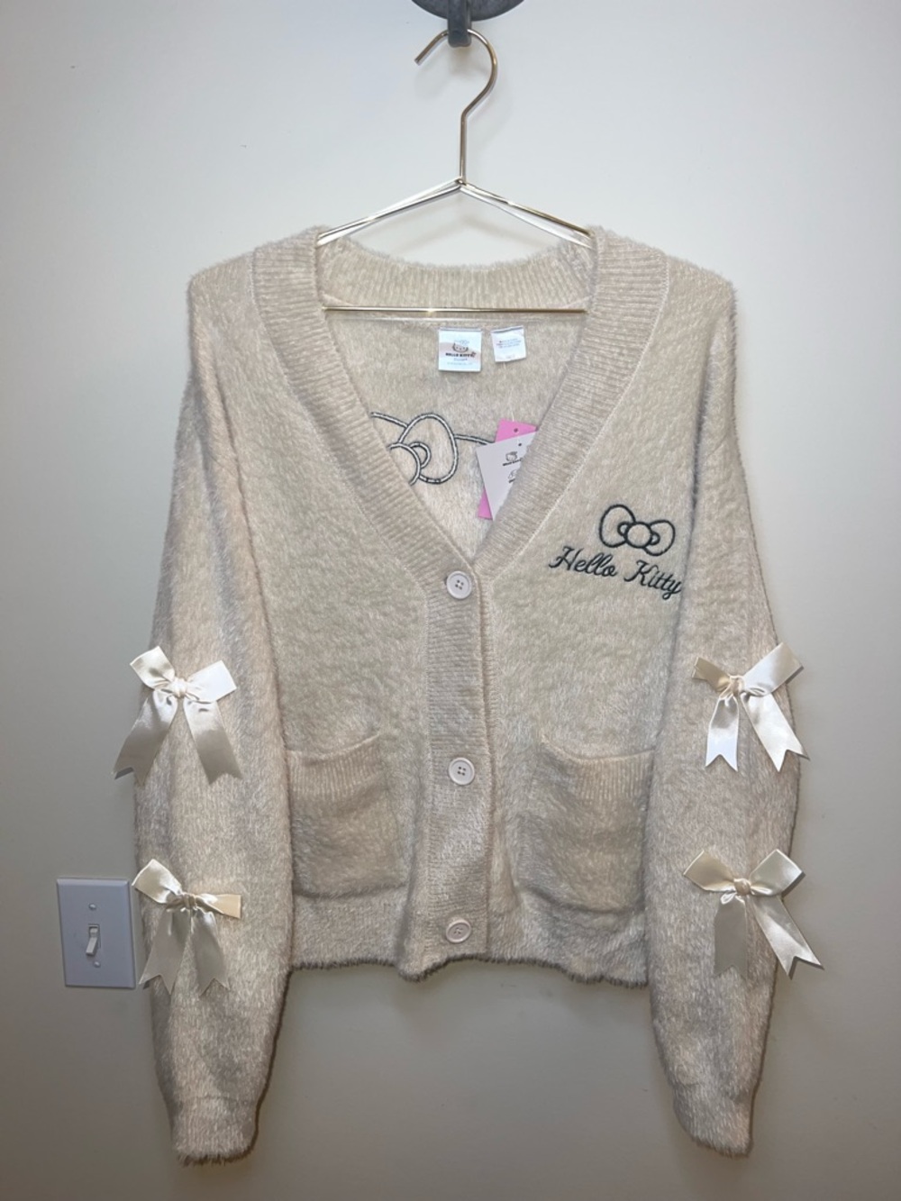 Hello Kitty Bow Sleeve Fuzzy Cardigan Cream Sanrio S/M NWT‎
